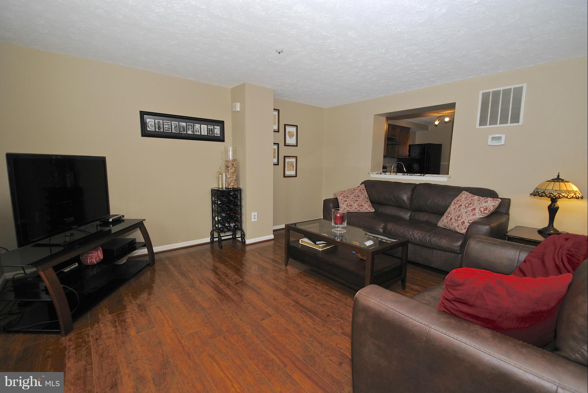 1212 Quaker Ridge Drive Arnold, MD 21012 - Photo 4 of 29 Living Room