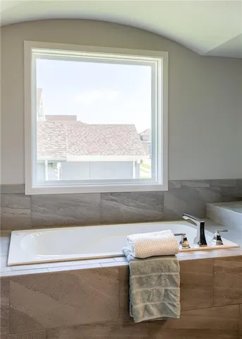 $639,950 | 9284 Zarda Drive, Lenexa, KS 66227