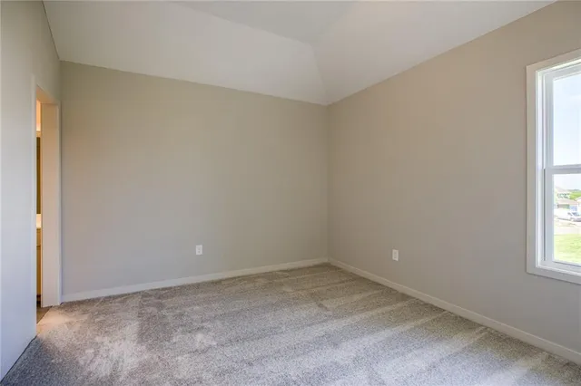 $639,950 | 9284 Zarda Drive, Lenexa, KS 66227