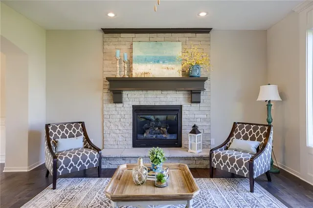 $639,950 | 9284 Zarda Drive, Lenexa, KS 66227