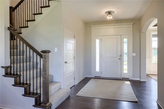 $639,950 | 9284 Zarda Drive, Lenexa, KS 66227