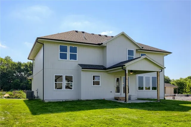 $639,950 | 9284 Zarda Drive, Lenexa, KS 66227