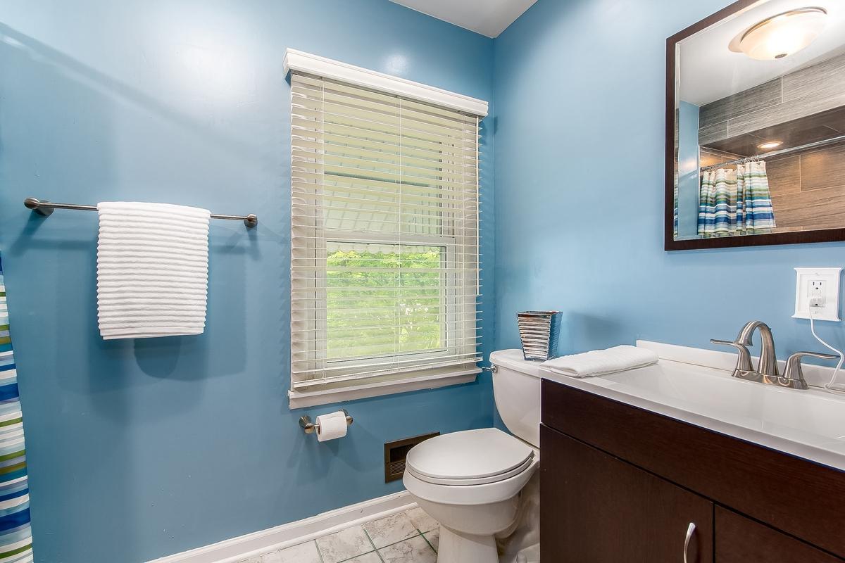 1935 Fishinger Road Upper Arlington, OH 43221 - Photo 8 of 25