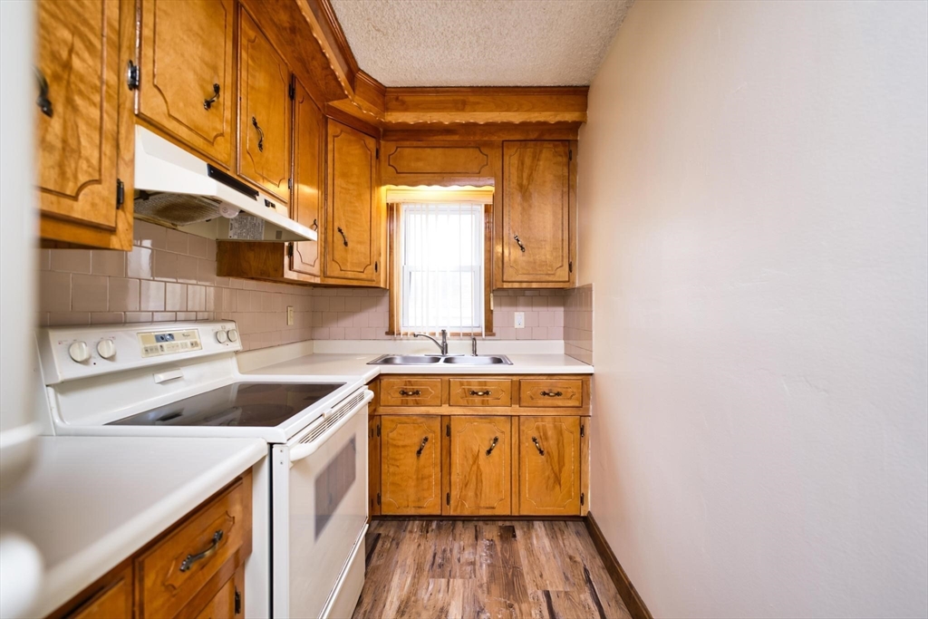 21 Jones Street Fall River, MA 02720 - Photo 12 of 41 Gallery Image 12