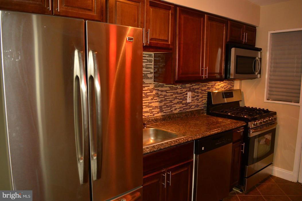 1022 Wedgewood Road Baltimore, MD 21229 - Photo 1 of 30 Kitchen