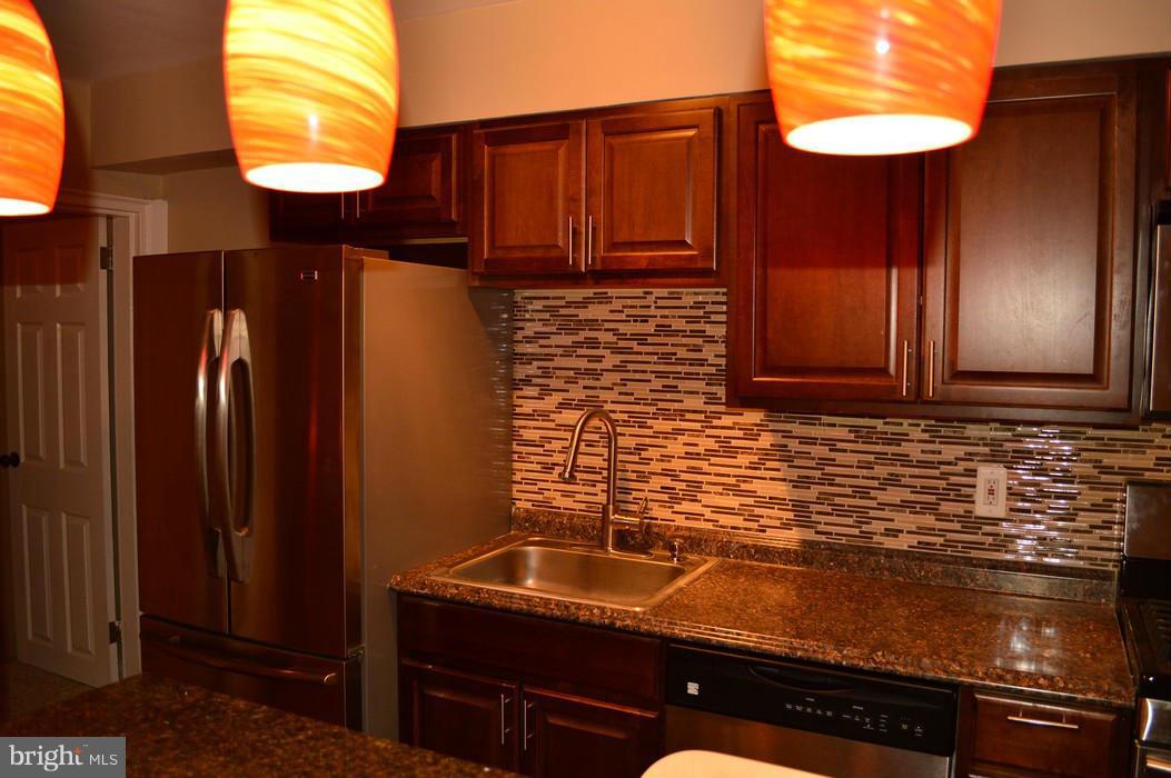 1022 Wedgewood Road Baltimore, MD 21229 - Photo 3 of 30 Kitchen