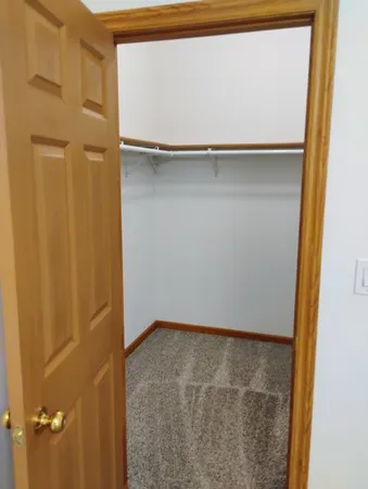 $2,800 | 397 Alles Street, Unit 2, Des Plaines, IL 60016