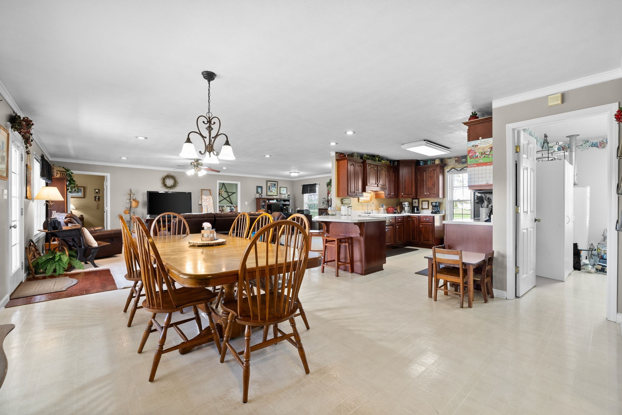 286 Tower Street Guthrie, KY 42234 - Photo 16 of 48 a view of a dining room with furniture