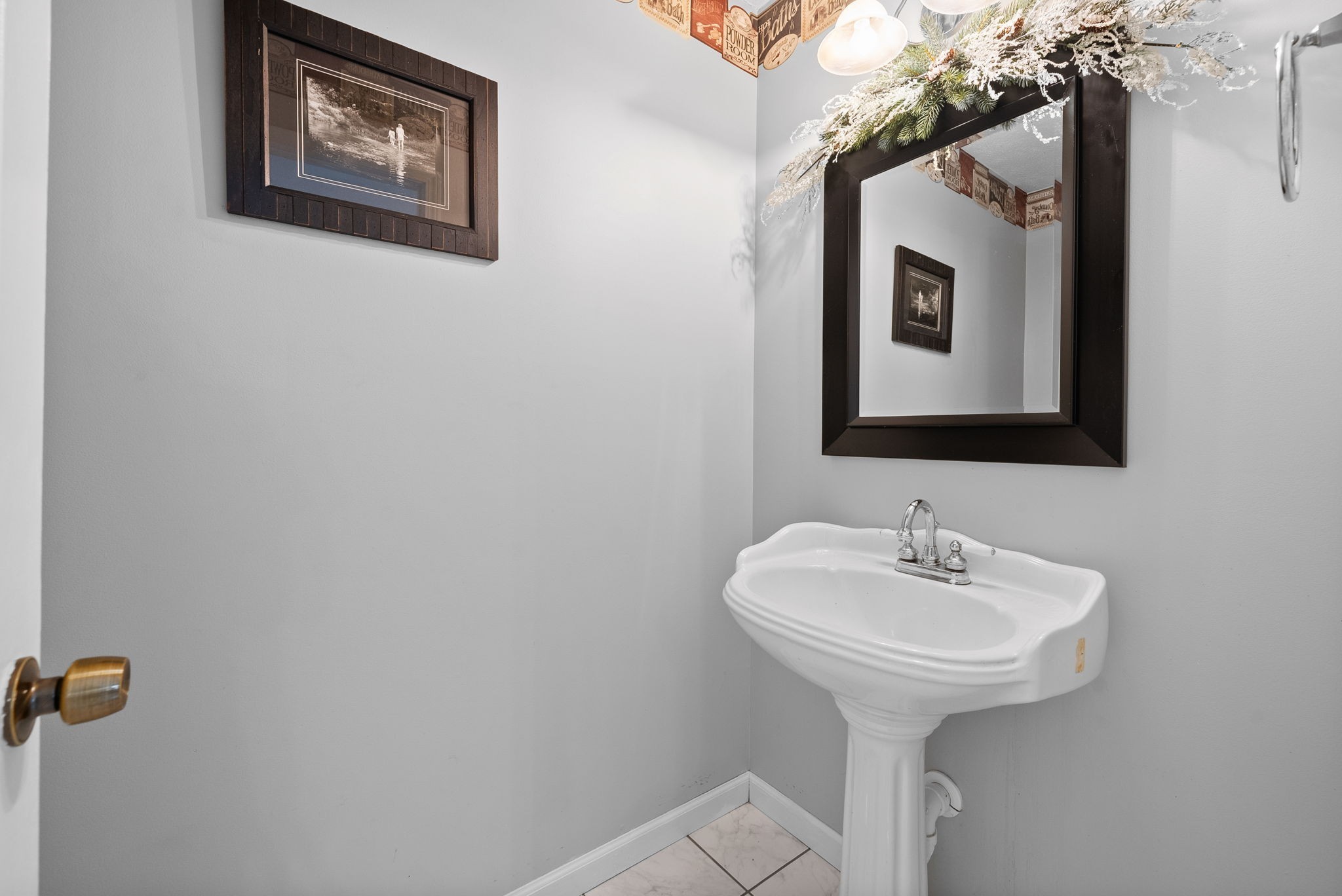 286 Tower Street Guthrie, KY 42234 - Photo 30 of 48 a bathroom with a sink and mirror