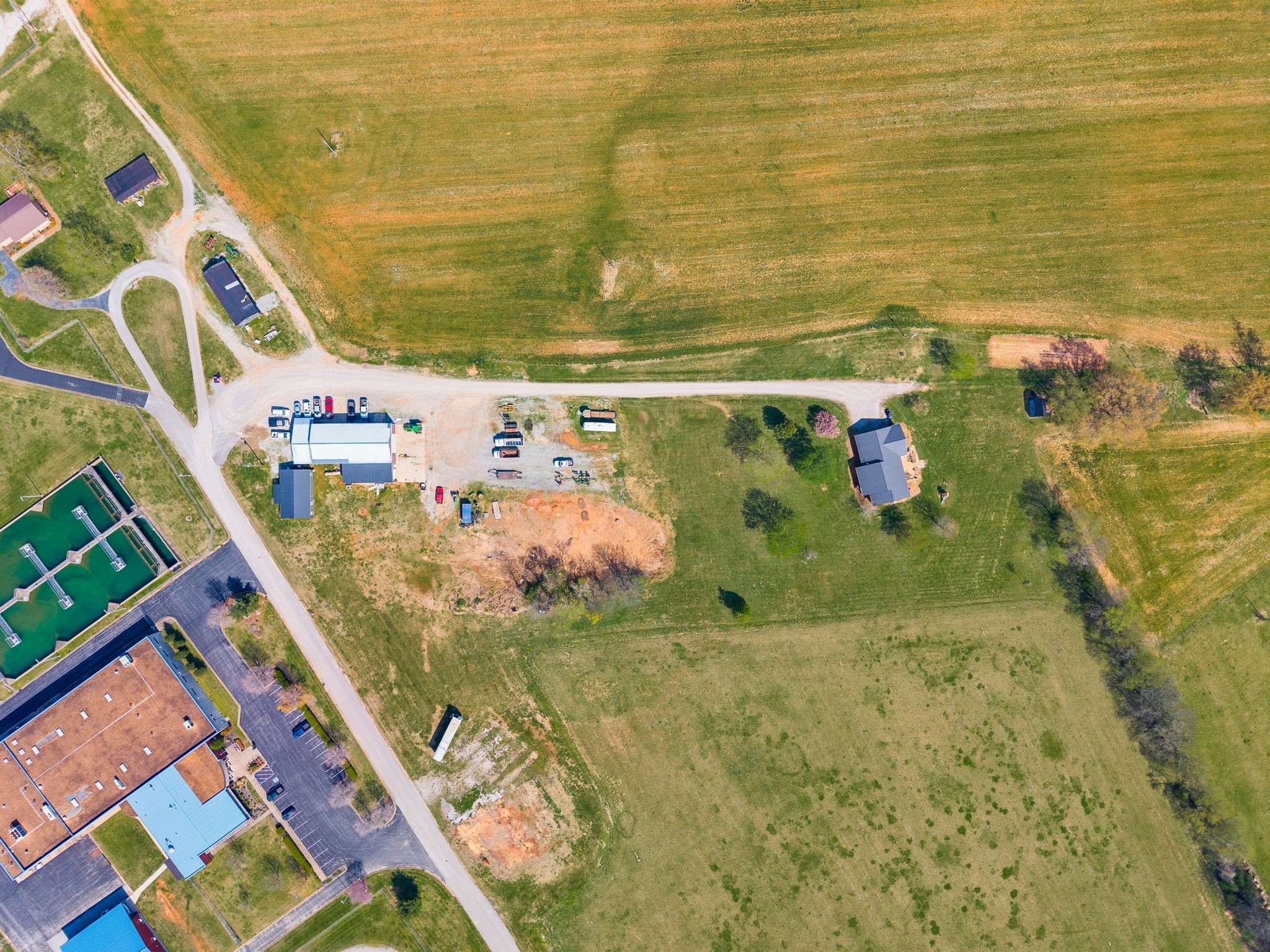 286 Tower Street Guthrie, KY 42234 - Photo 42 of 48 a view of swimming pool with a garden