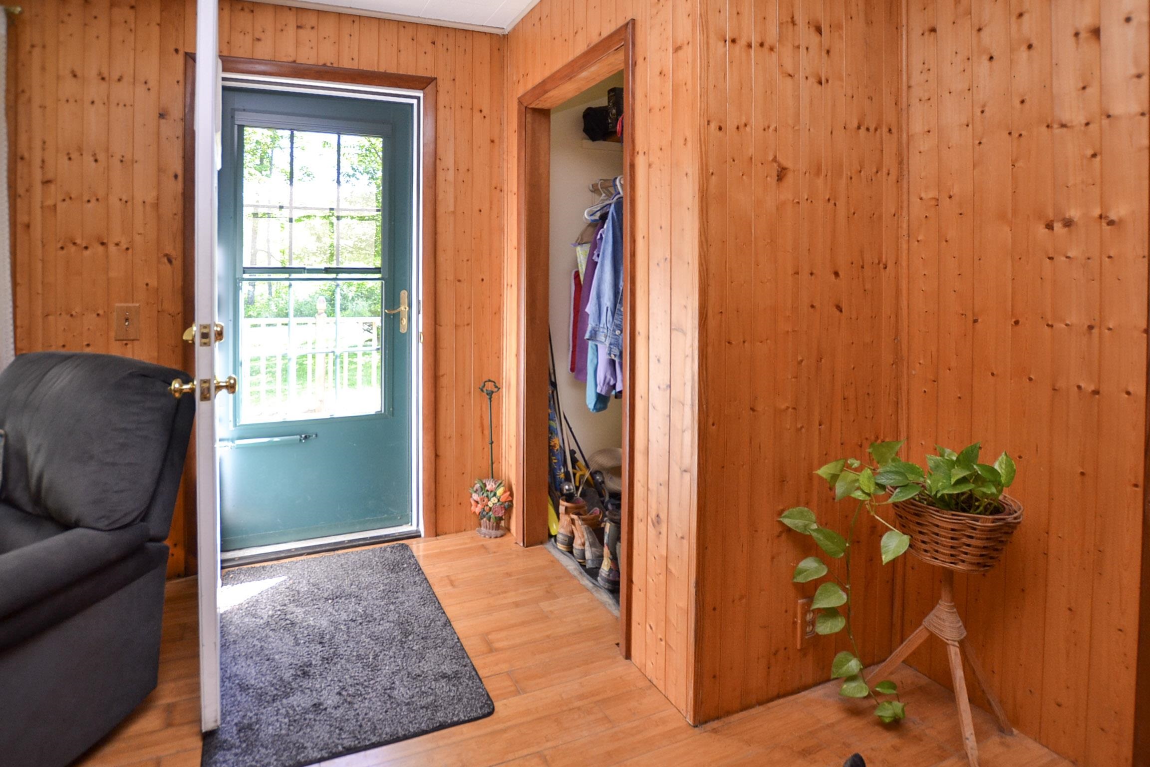 492 Curve Hill Road Colchester, VT 05446 - Photo 6 of 58