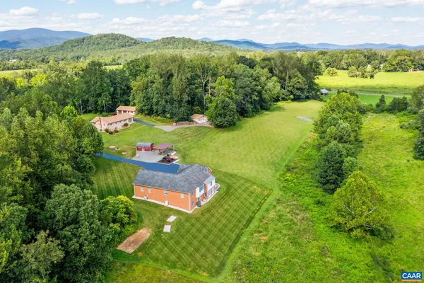 $815,000 | 105 Squirrel Path, Stanardsville, VA 22973