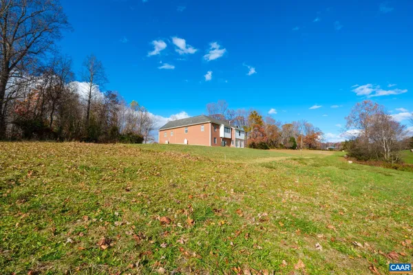 $815,000 | 105 Squirrel Path, Stanardsville, VA 22973