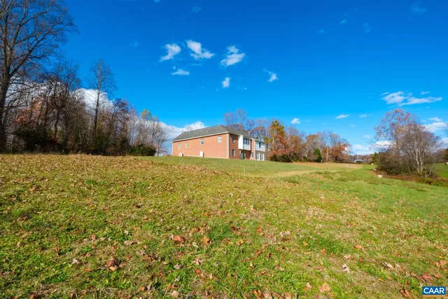 $835,000 | 105 Squirrel Path, Stanardsville, VA 22973