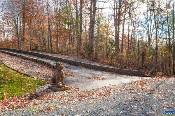 $815,000 | 105 Squirrel Path, Stanardsville, VA 22973