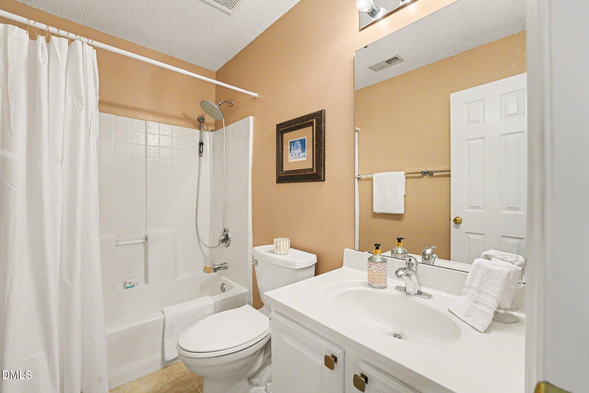 112 Del Rio Drive Cary, NC 27519 - Photo 21 of 35 021_file_2088