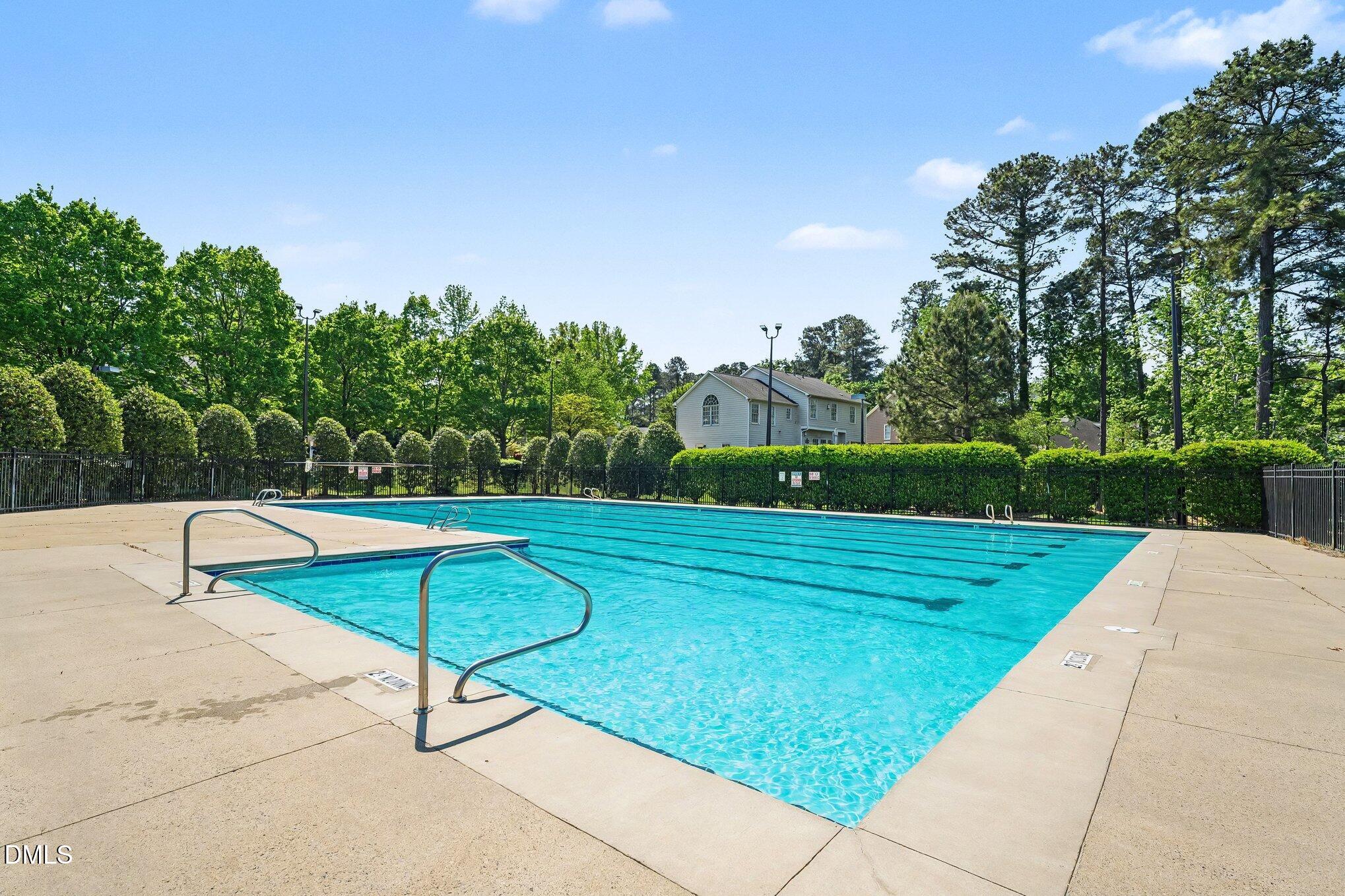 112 Del Rio Drive Cary, NC 27519 - Photo 27 of 35 030_file_5782