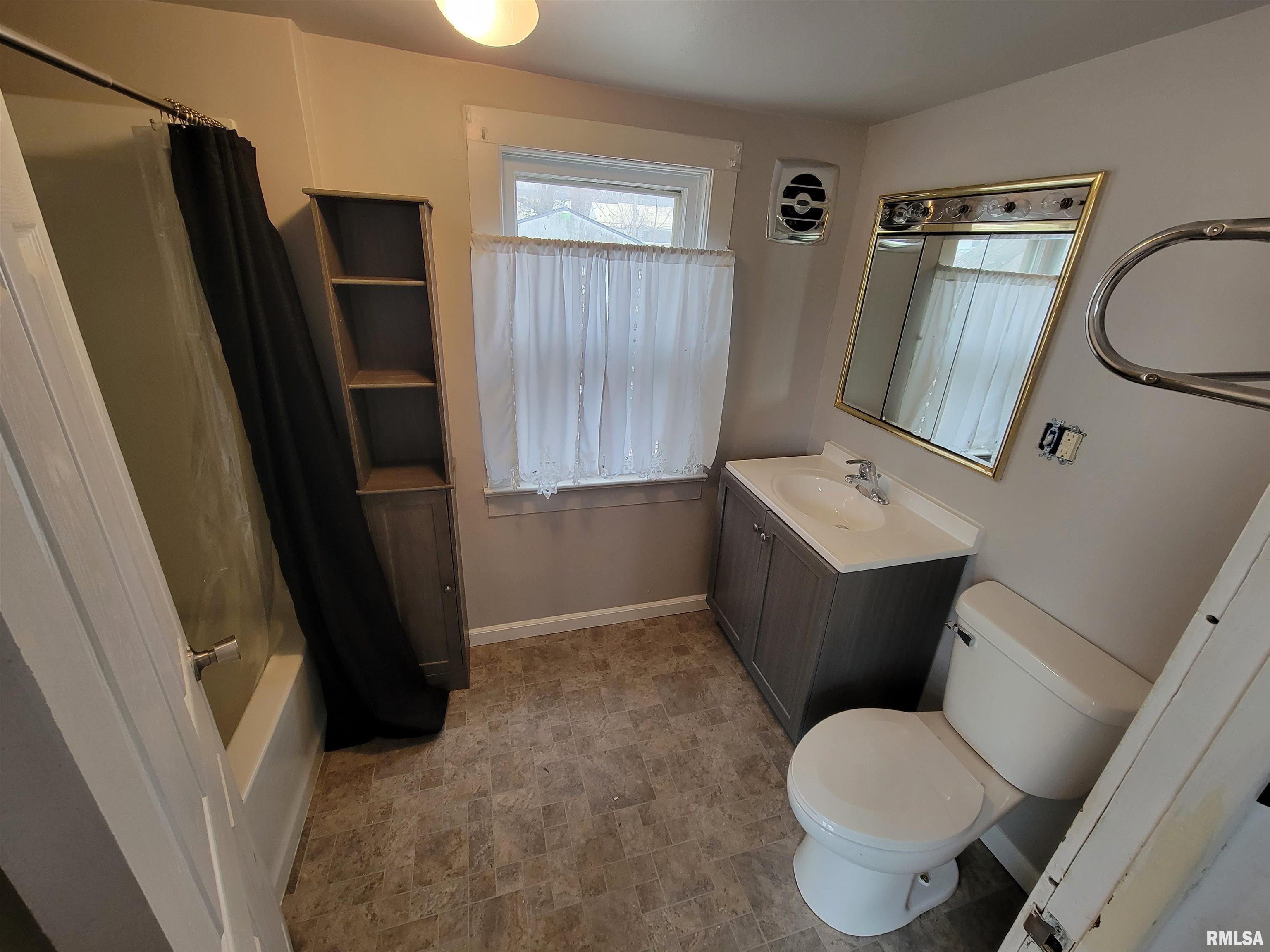631 West Herndon Street Springfield, IL 62702 - Photo 2 of 4 Gallery Image 2