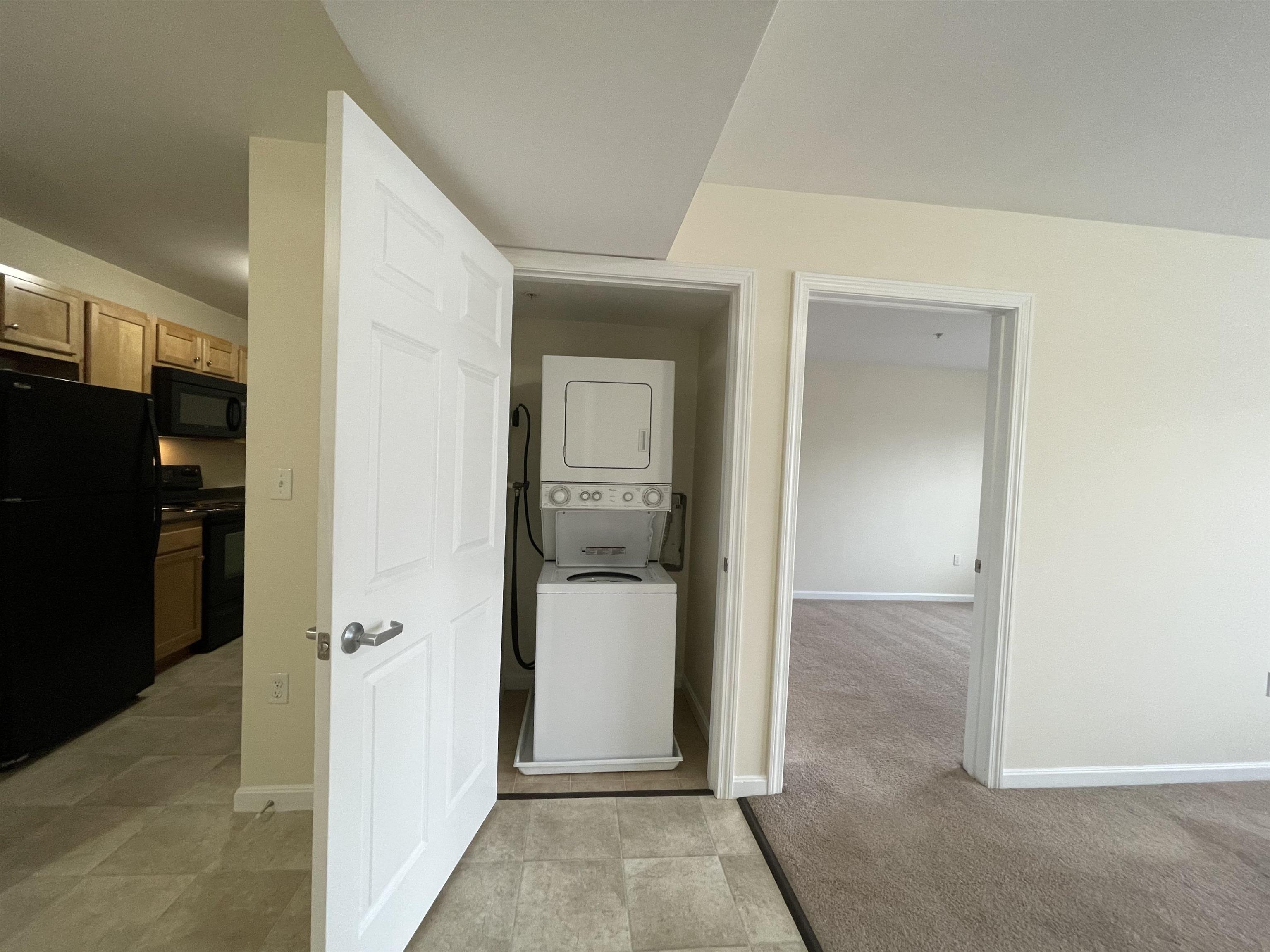 80 Sentinel Court, Unit 306 Manchester, NH 03103 - Photo 13 of 39