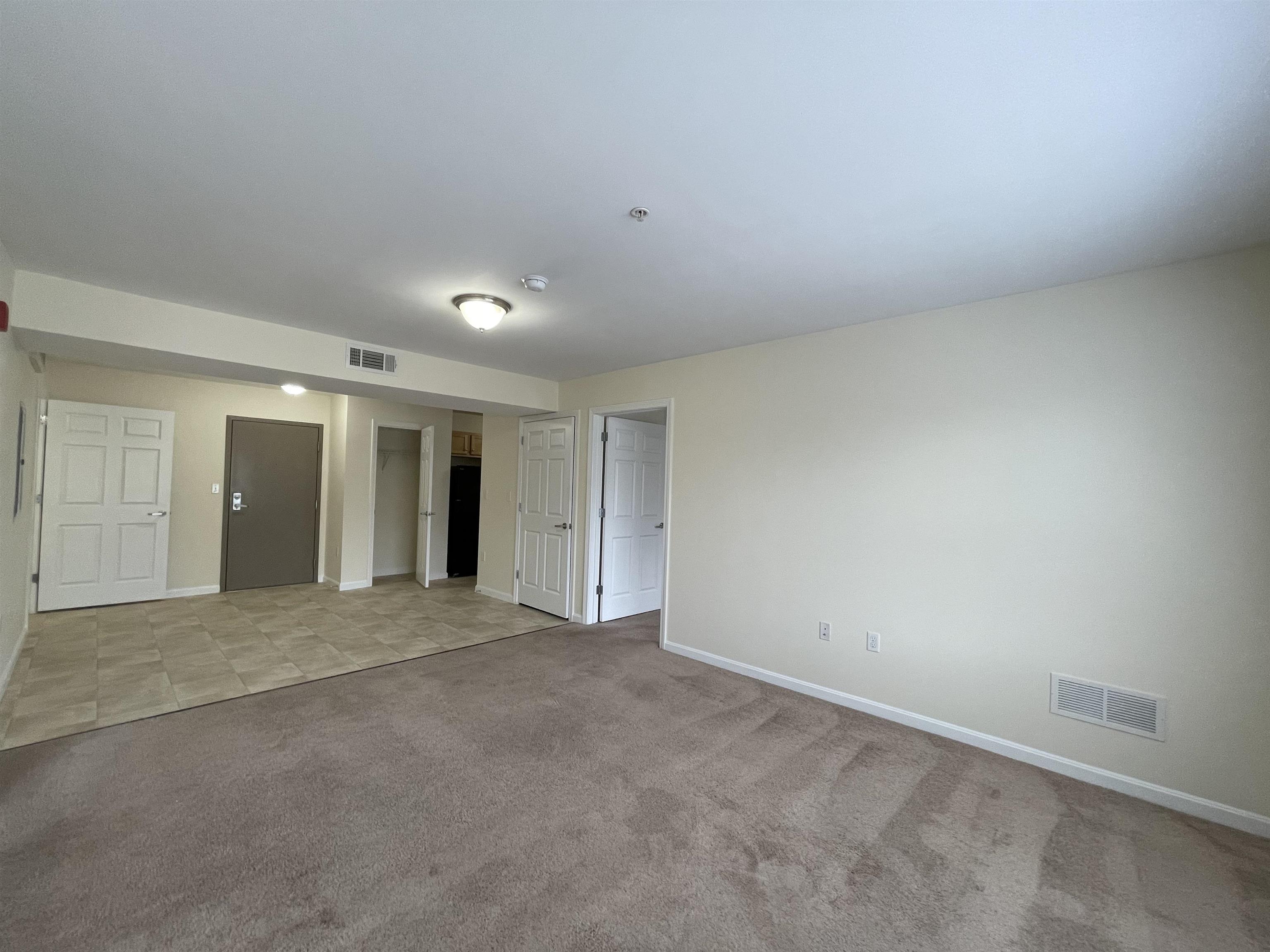 80 Sentinel Court, Unit 306 Manchester, NH 03103 - Photo 16 of 39