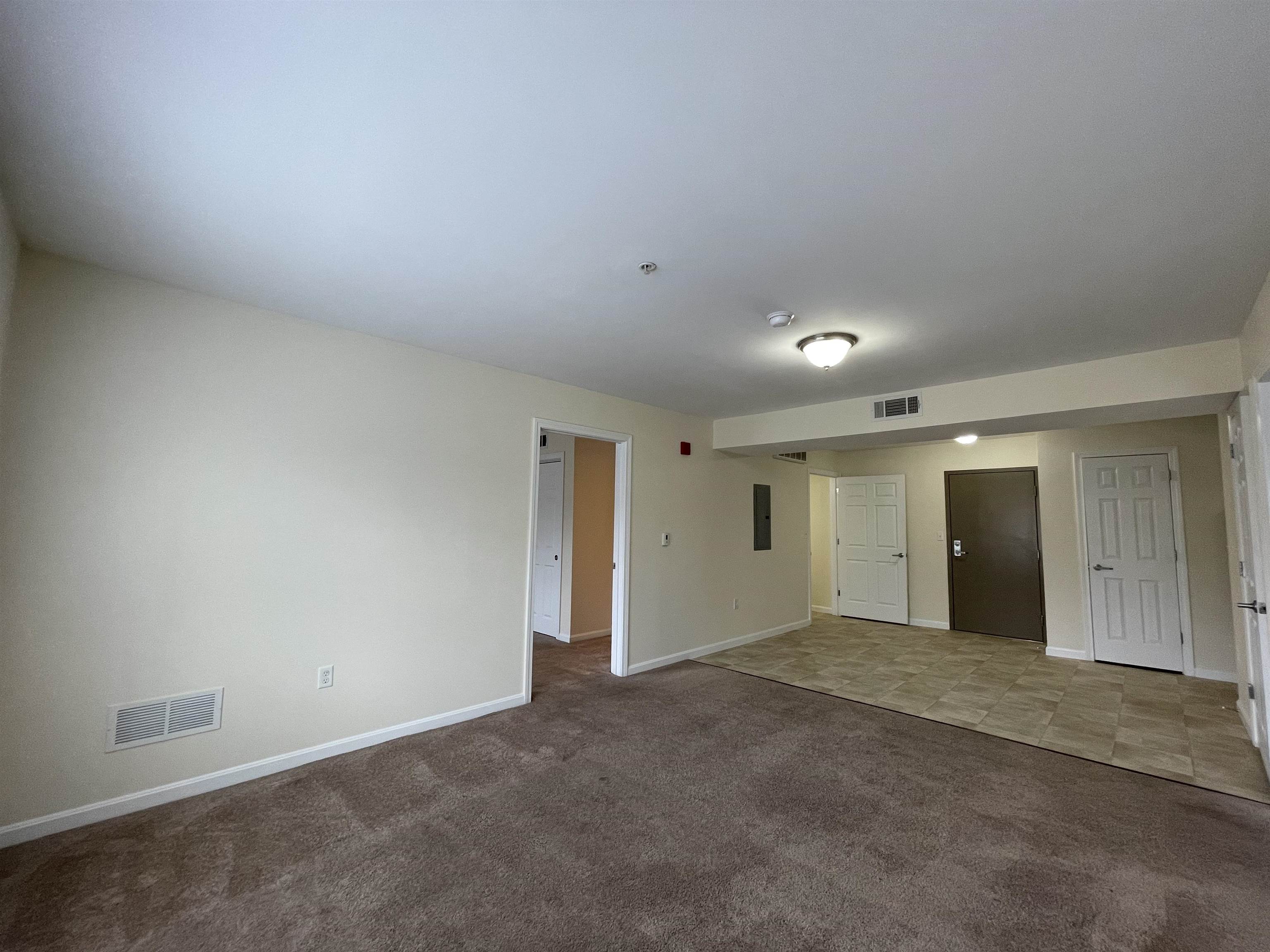 80 Sentinel Court, Unit 306 Manchester, NH 03103 - Photo 18 of 39