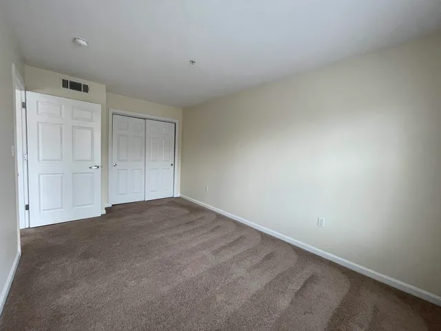 $1,965 | 80 Sentinel Court, Unit 306, Manchester, NH 03103