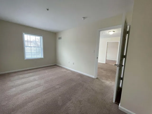 $1,965 | 80 Sentinel Court, Unit 306, Manchester, NH 03103