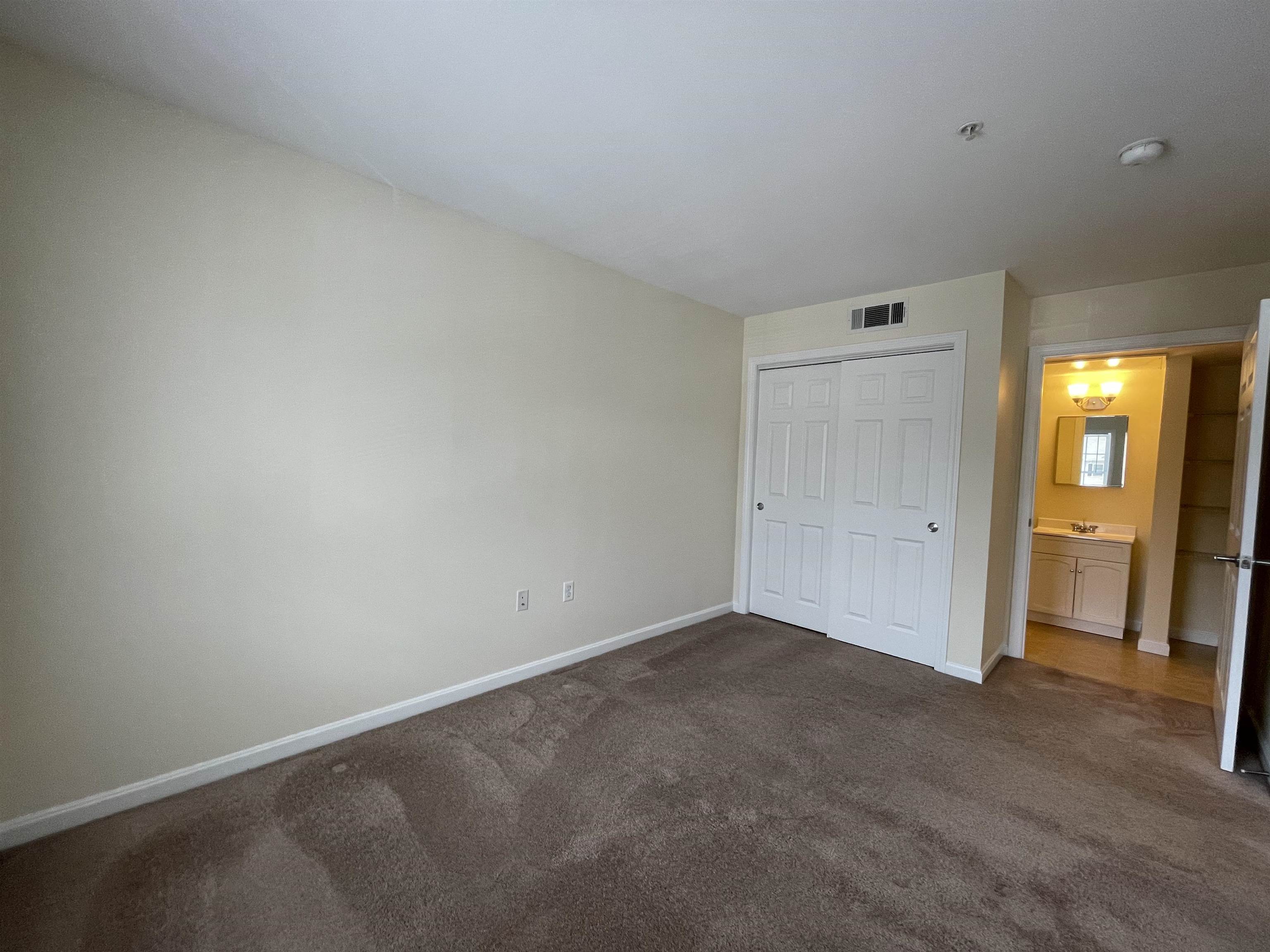 80 Sentinel Court, Unit 306 Manchester, NH 03103 - Photo 23 of 39