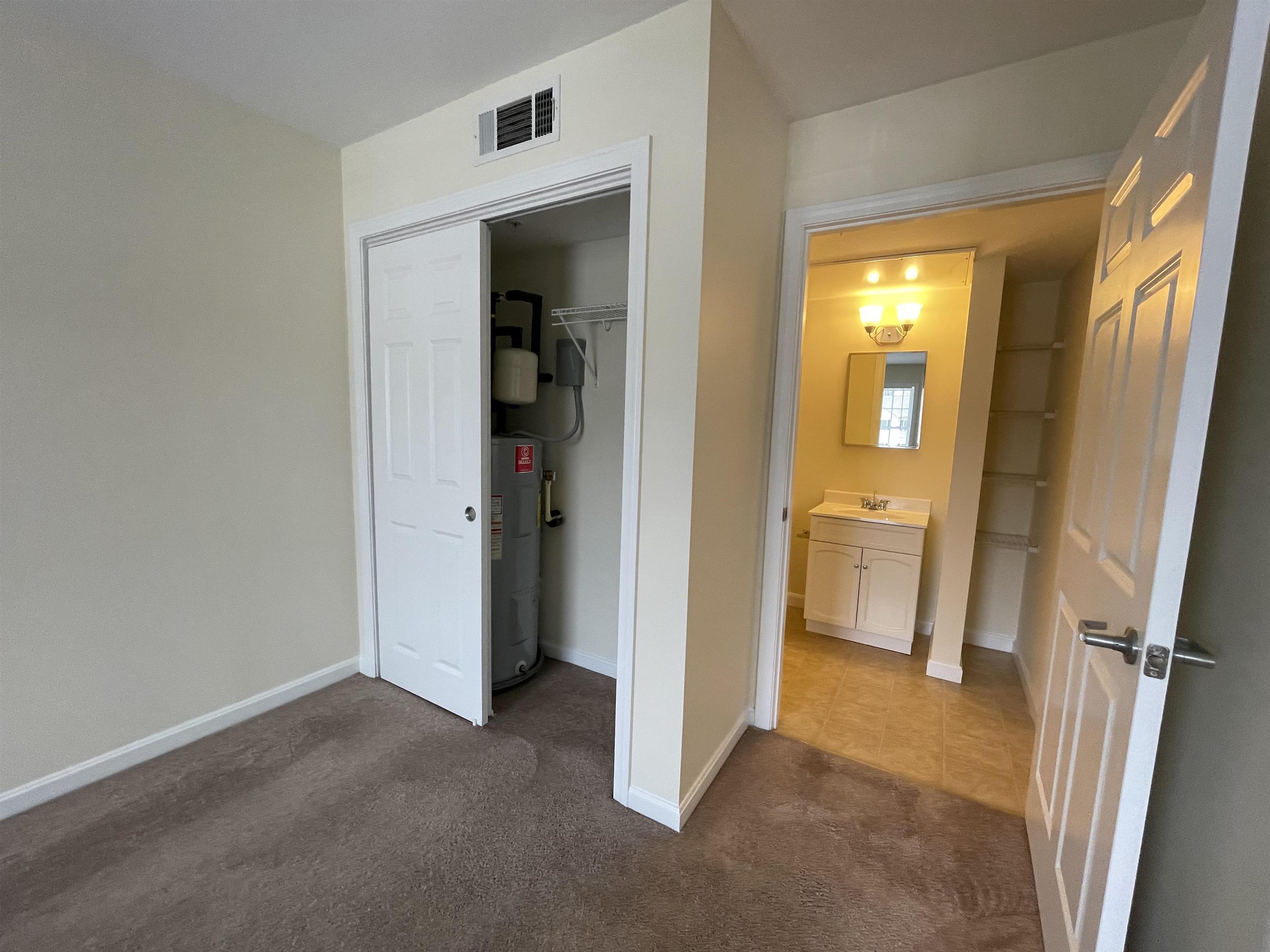 80 Sentinel Court, Unit 306 Manchester, NH 03103 - Photo 29 of 39