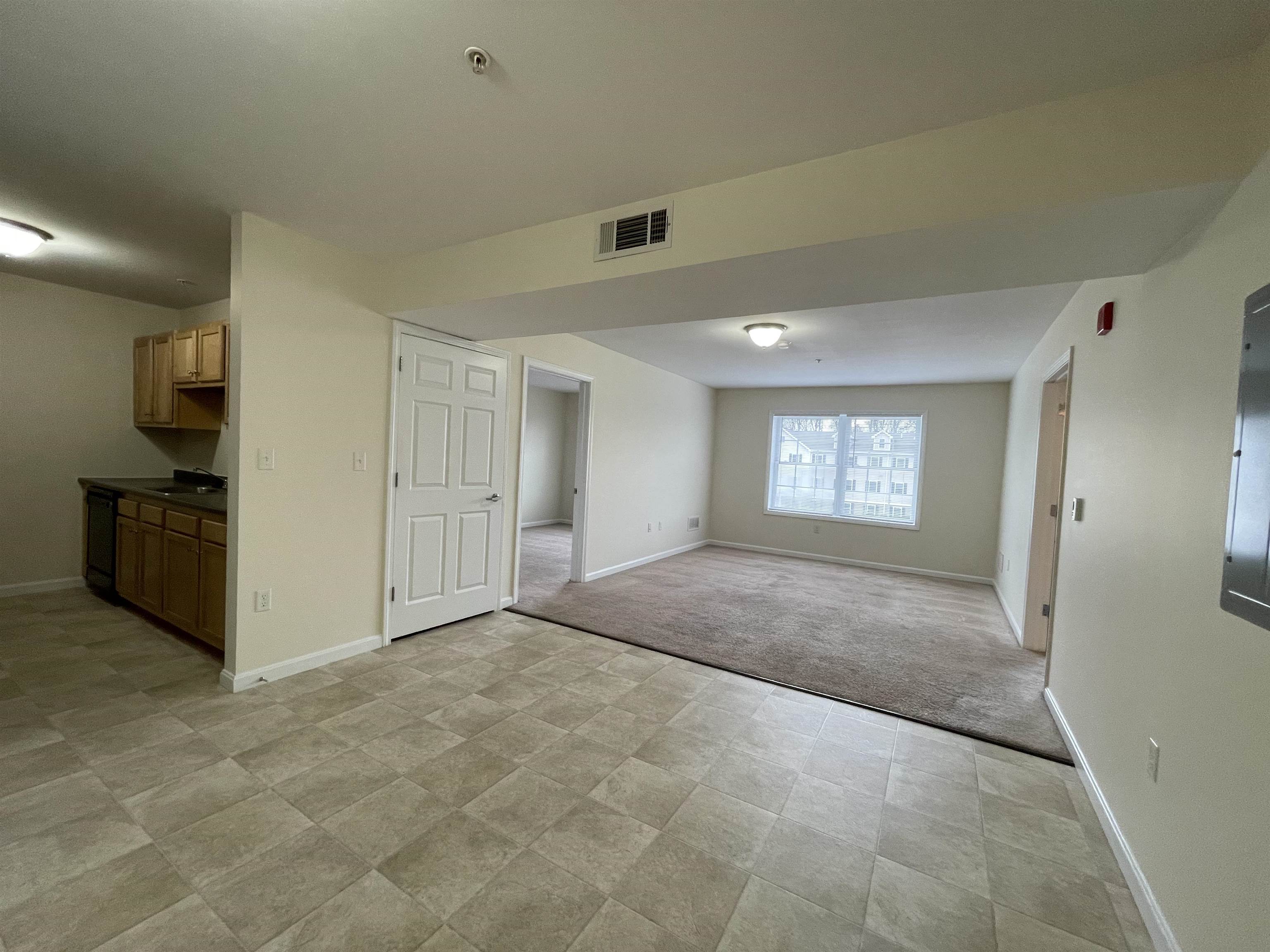 80 Sentinel Court, Unit 306 Manchester, NH 03103 - Photo 7 of 39