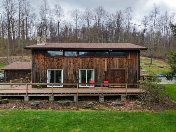 $435,000 | 1240 Martin Road, Apollo, PA 15613