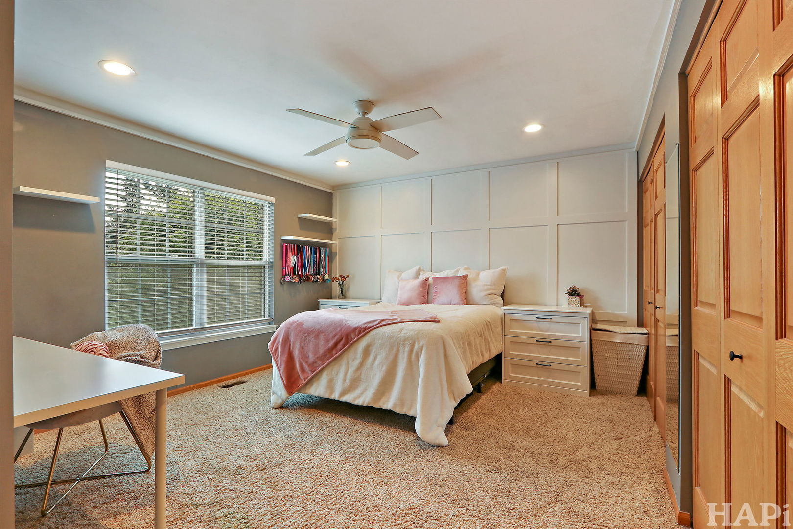 261 Hampton Road Sugar Grove, IL 60554 - Photo 20 of 35 a bed room with a bed and a window