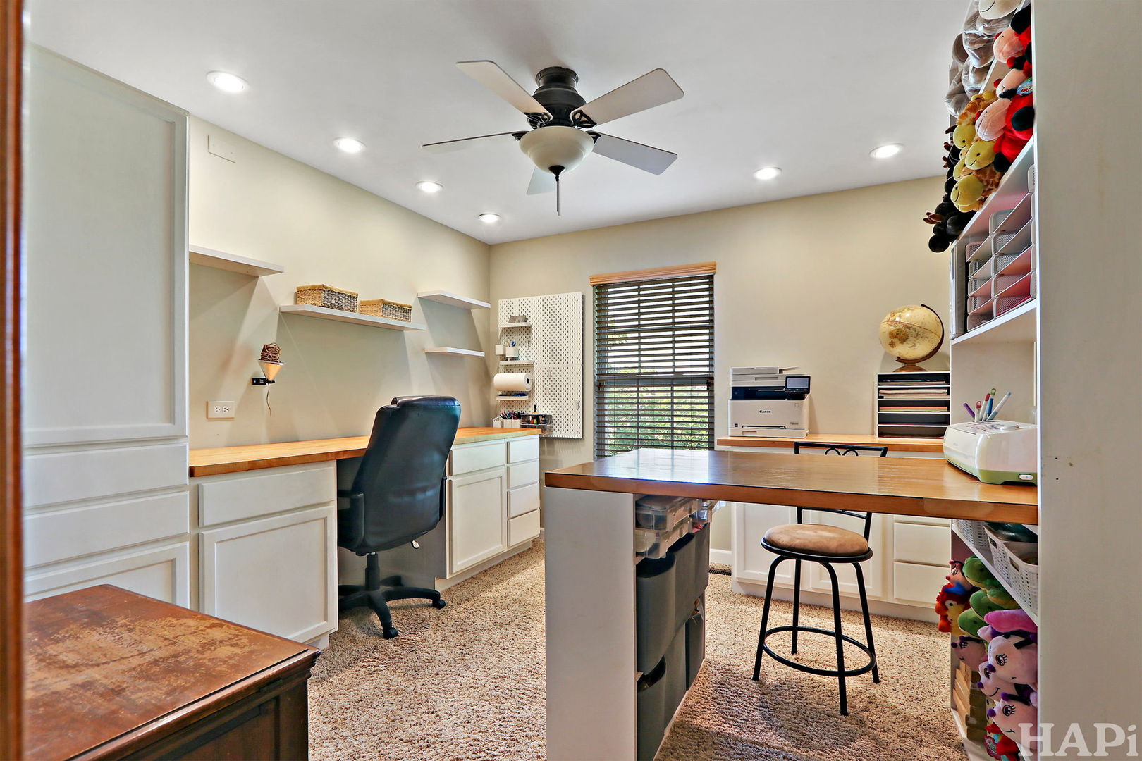 261 Hampton Road Sugar Grove, IL 60554 - Photo 21 of 35 a view of a workspace with furniture