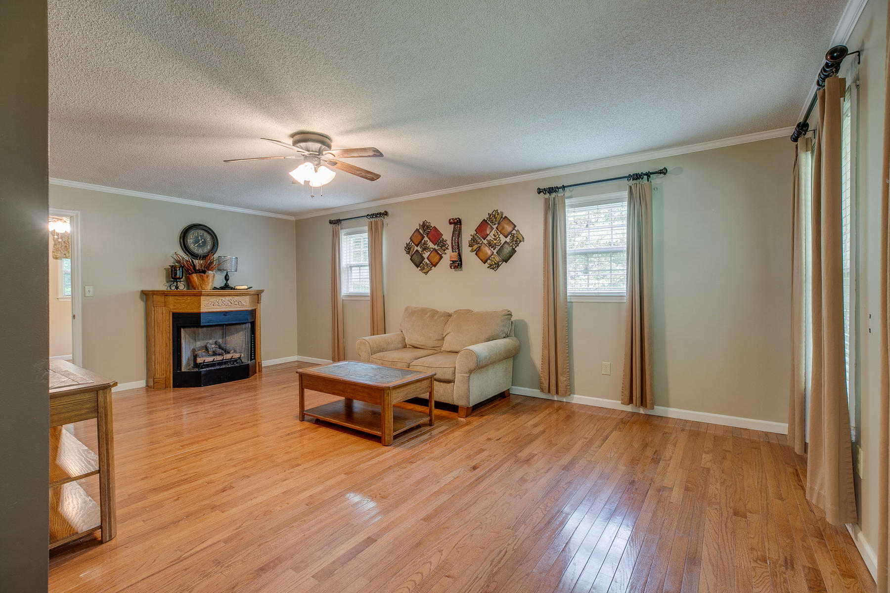 105 Ridgewood Road Unicoi, TN 37692 - Photo 11 of 59 011