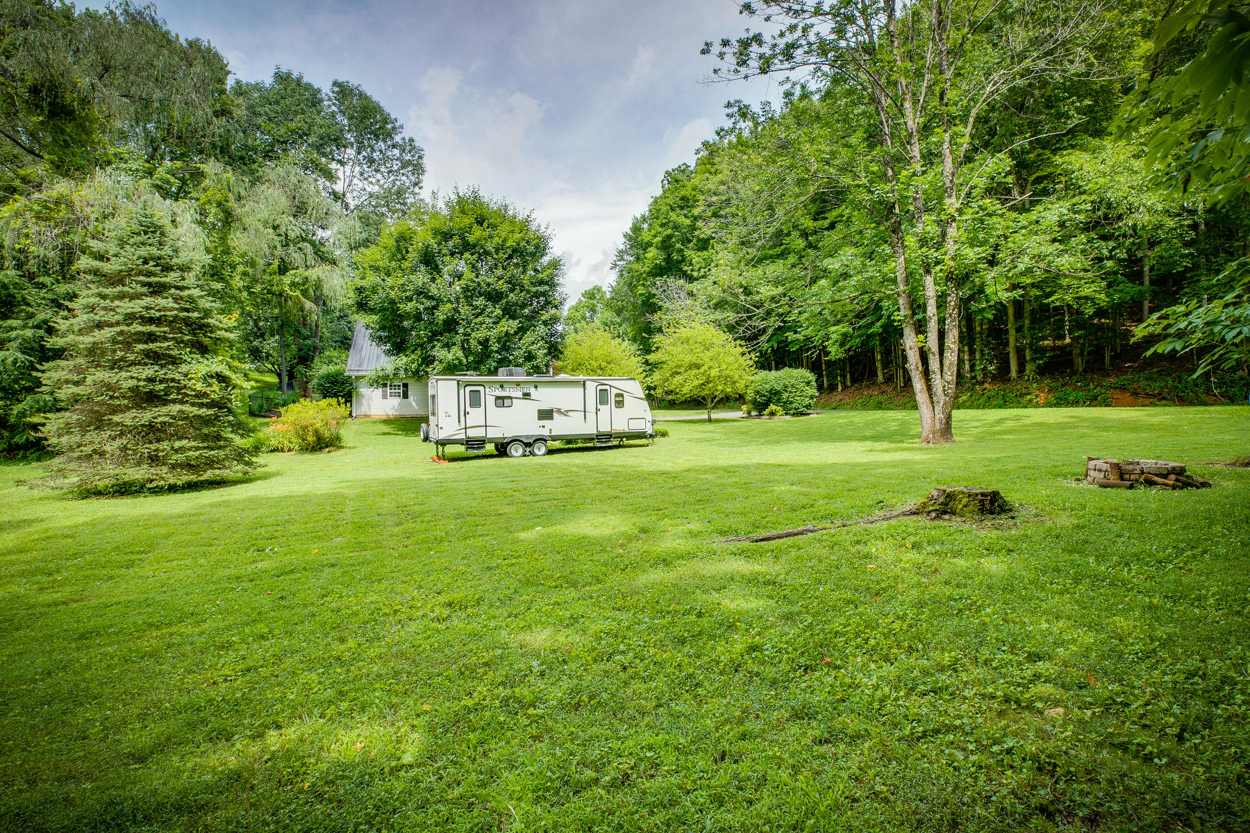 105 Ridgewood Road Unicoi, TN 37692 - Photo 55 of 59 056