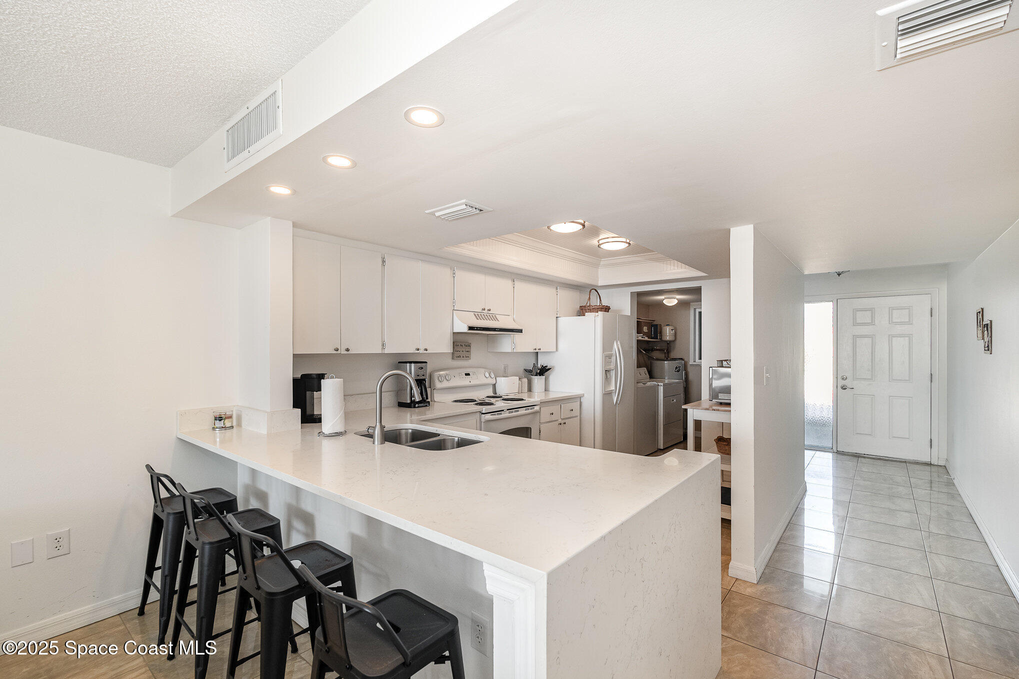 2515 South Atlantic Avenue, Unit 202 Cocoa Beach, FL 32931 - Photo 14 of 32 012_dsc00014-edit_135