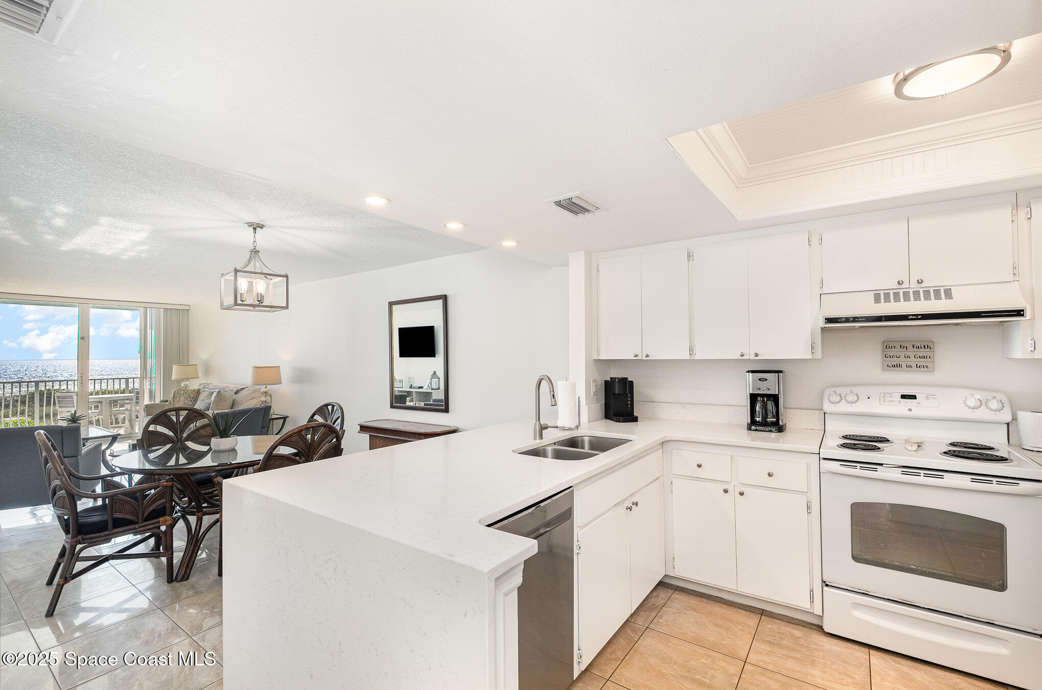 2515 South Atlantic Avenue, Unit 202 Cocoa Beach, FL 32931 - Photo 15 of 32 013_dsc00015-edit_349