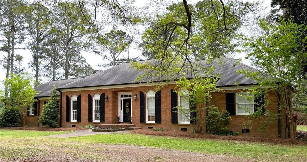 945 Poplar Street Monroe, GA 30655 - Photo 2 of 54