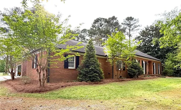 $625,000 | 945 Poplar Street, Monroe, GA 30655