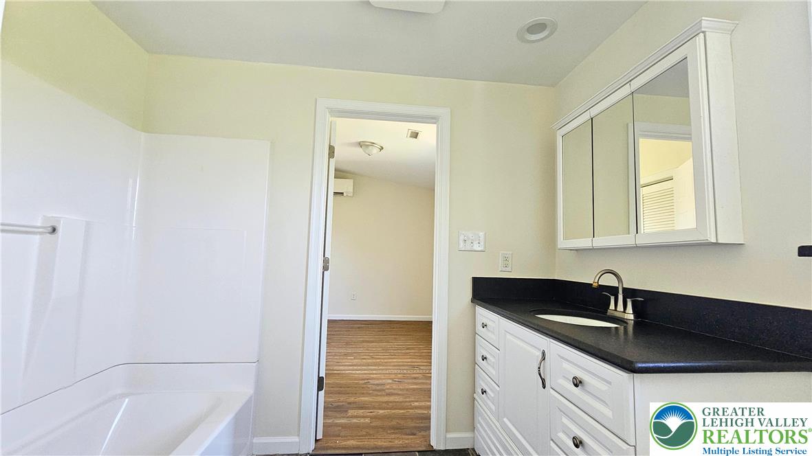 438 Locust Road Hellertown, PA 18055 - Photo 19 of 26 Gallery Image 19