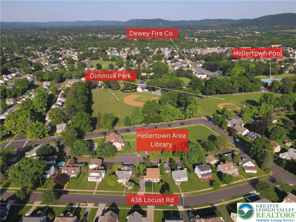 438 Locust Road Hellertown, PA 18055 - Photo 3 of 26 Gallery Image 3