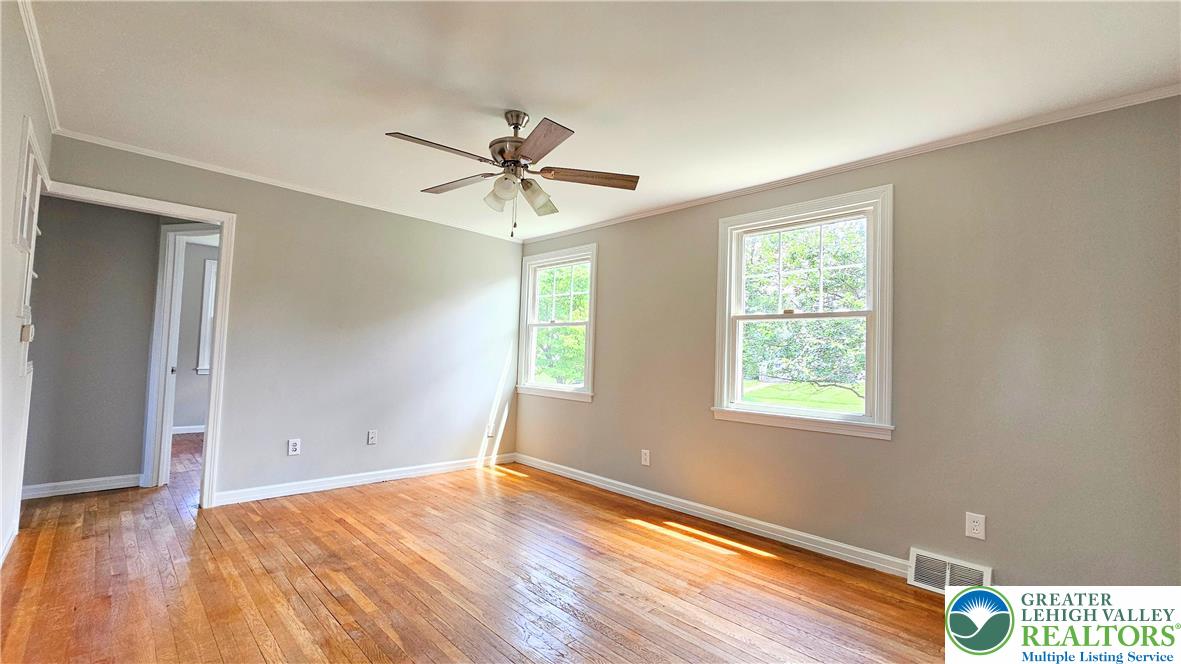 438 Locust Road Hellertown, PA 18055 - Photo 5 of 26 Gallery Image 5