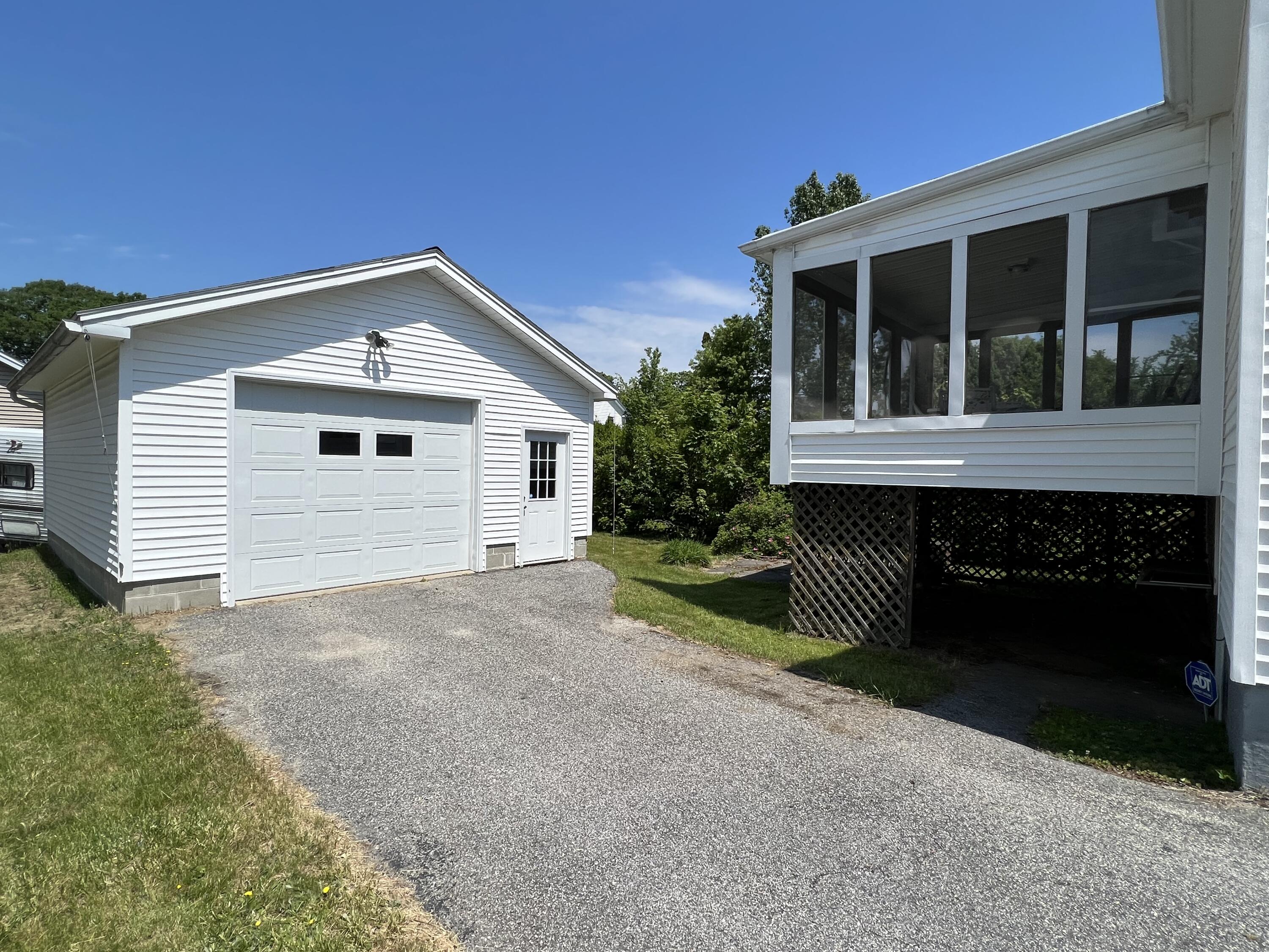 52 Prospect Avenue Lewiston, ME 04240 - Photo 4 of 36 8B26563A-0040-4DD6-9AF5-99FD1E47A094