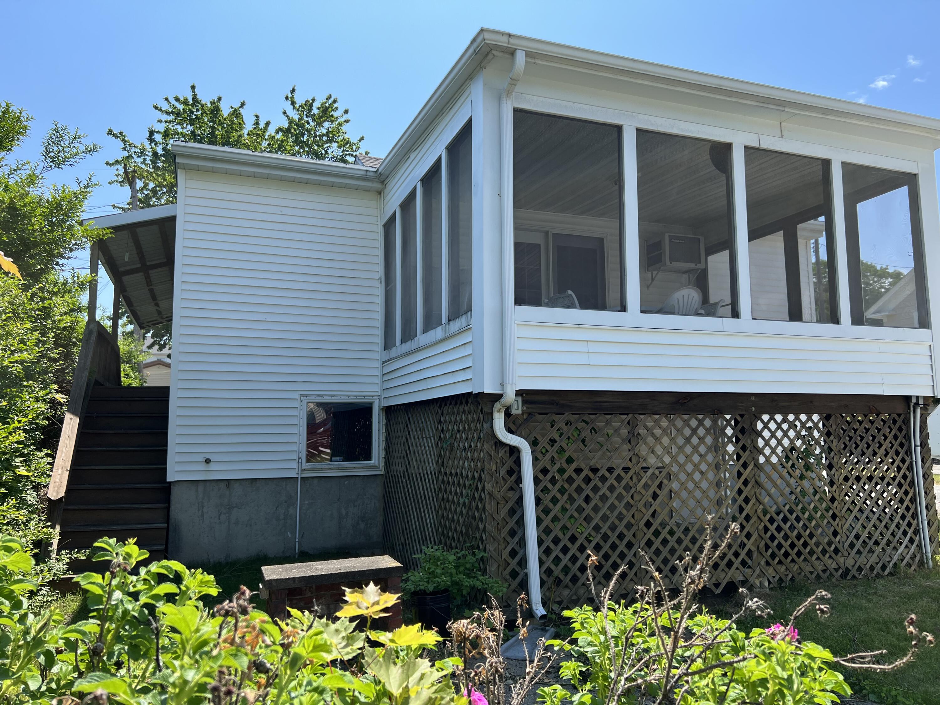 52 Prospect Avenue Lewiston, ME 04240 - Photo 6 of 36 78083710-424F-4B16-9EAB-0D2A9317428E