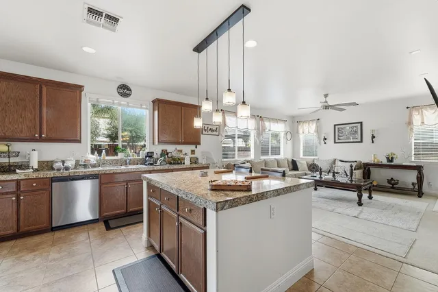 $565,000 | 429 Red Lion Way, Newman, CA 95360