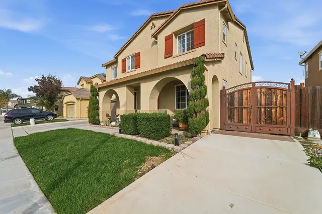 $565,000 | 429 Red Lion Way, Newman, CA 95360
