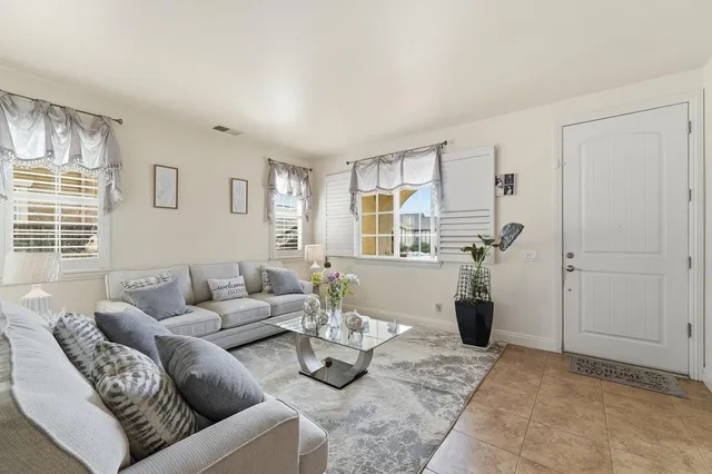 $565,000 | 429 Red Lion Way, Newman, CA 95360