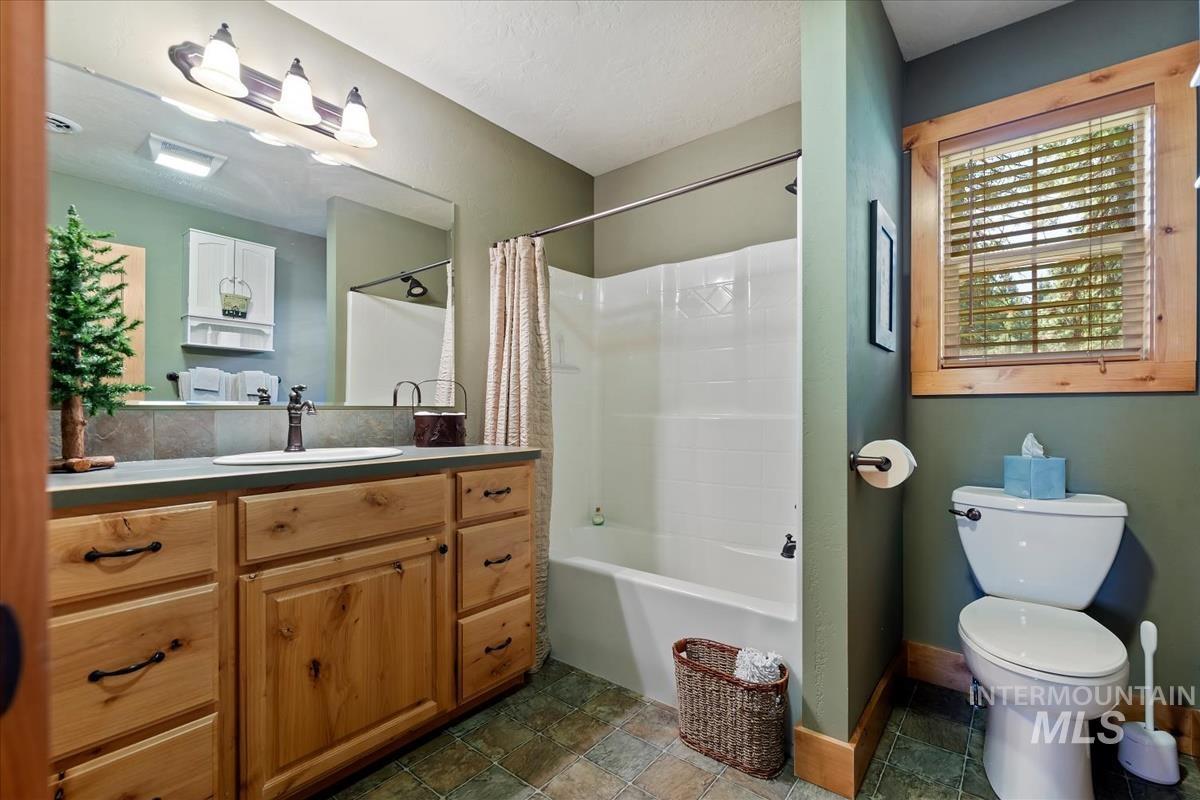 20 Shadow Road Garden Valley, ID 83622 - Photo 33 of 50