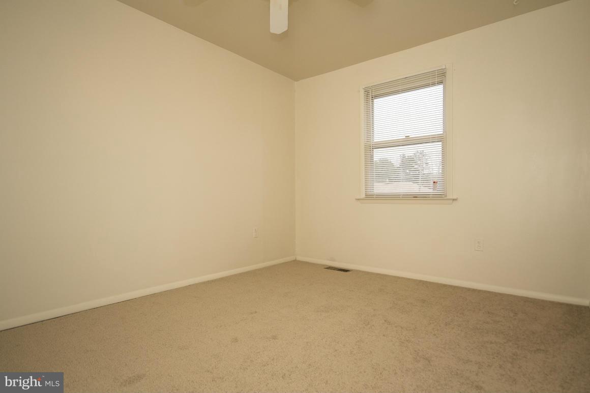 193 Farm Road Aberdeen, MD 21001 - Photo 19 of 23 Bedroom