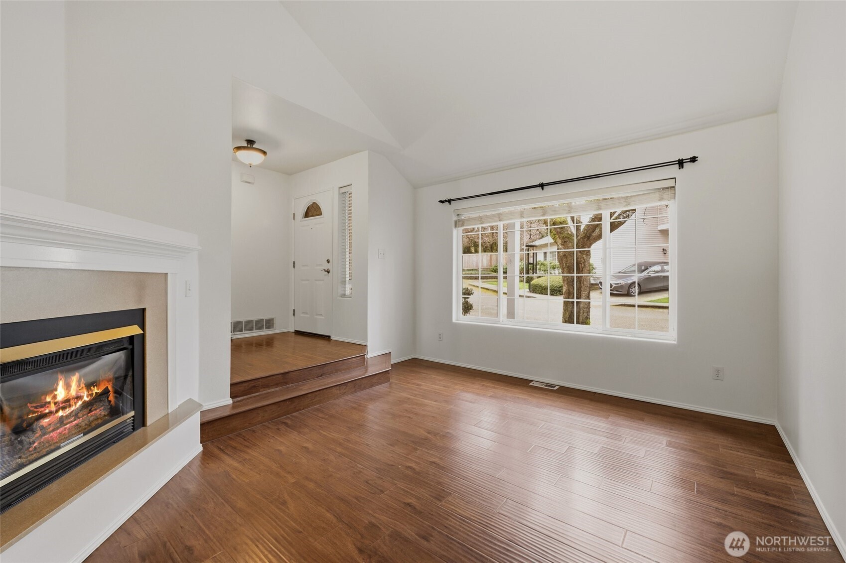 8629 240th Street Southwest, Unit C3 Edmonds, WA 98026 - Photo 4 of 21